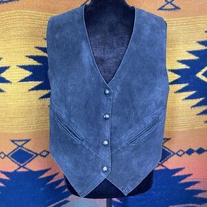 Vintage 90’s/Y2K Uno Momento Leather Vest. Size Medium. Unisex.